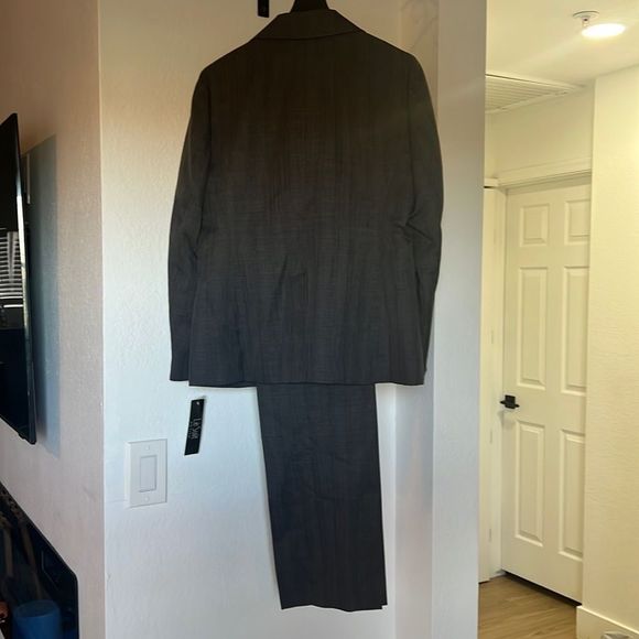 NWT Le Suit size 4 P charcoal grey - Picture 1 of 13